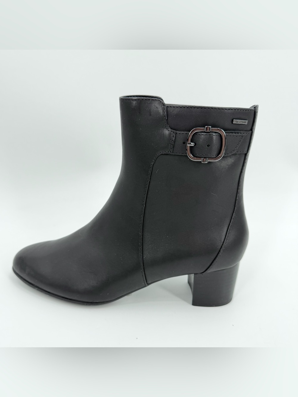 Clarks Boots Women 8 M Black Leather Linnae Up Waterproof Side Zip Ankle Bootie